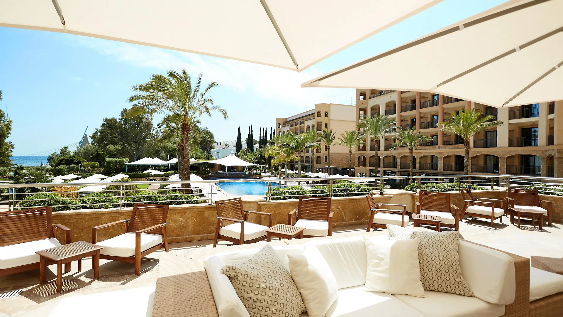 Insotel Fenicia Prestige Suites & Spa Santa Eularia des Riu 5*,  Spagna