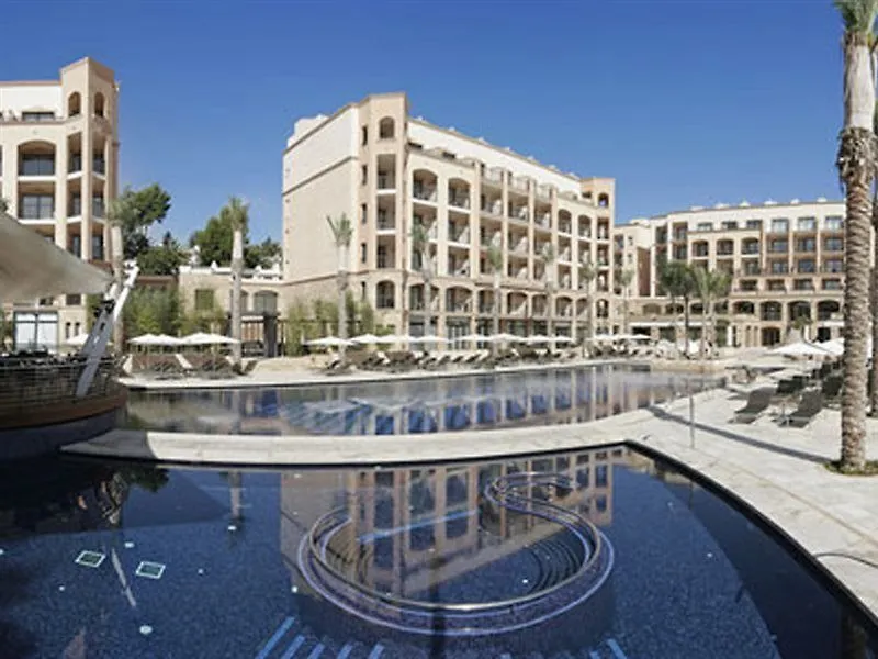 Insotel Fenicia Prestige Suites & Spa Santa Eularia des Riu 5*,  Spagna